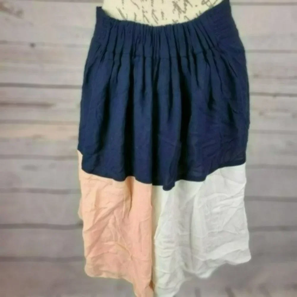 HD in Paris Blue Geometric Mini Skirt -XS - Picture 7 of 8